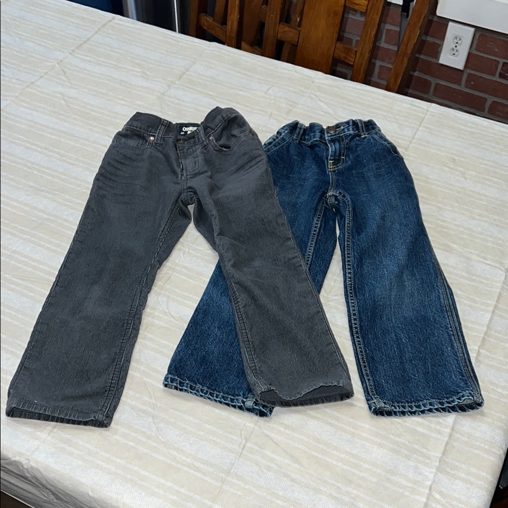 Blue and Gray Jeans with Straight Cut and Five-Pocket Design